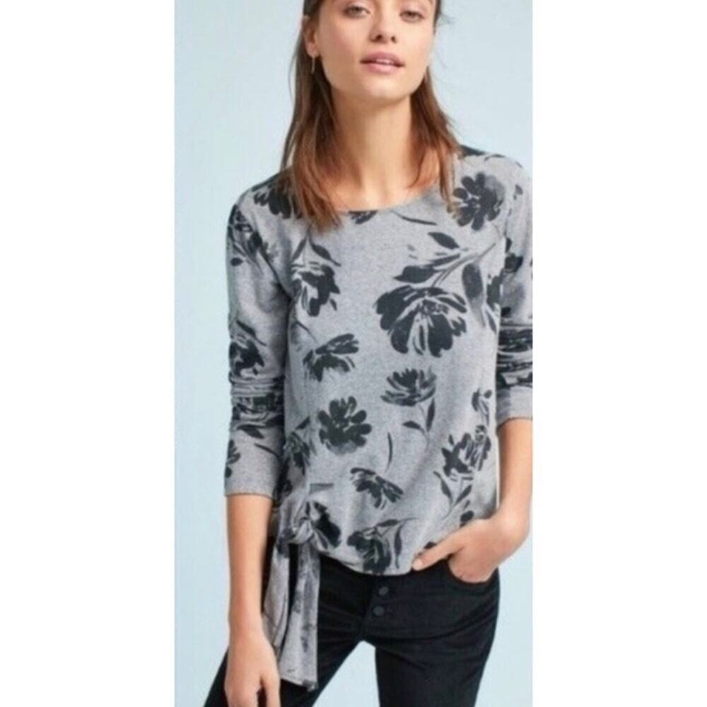 ANTHROPOLOGIE T.LA Gray‎ and Black Floral Side Tie Long Sleeve Top Sz. XS